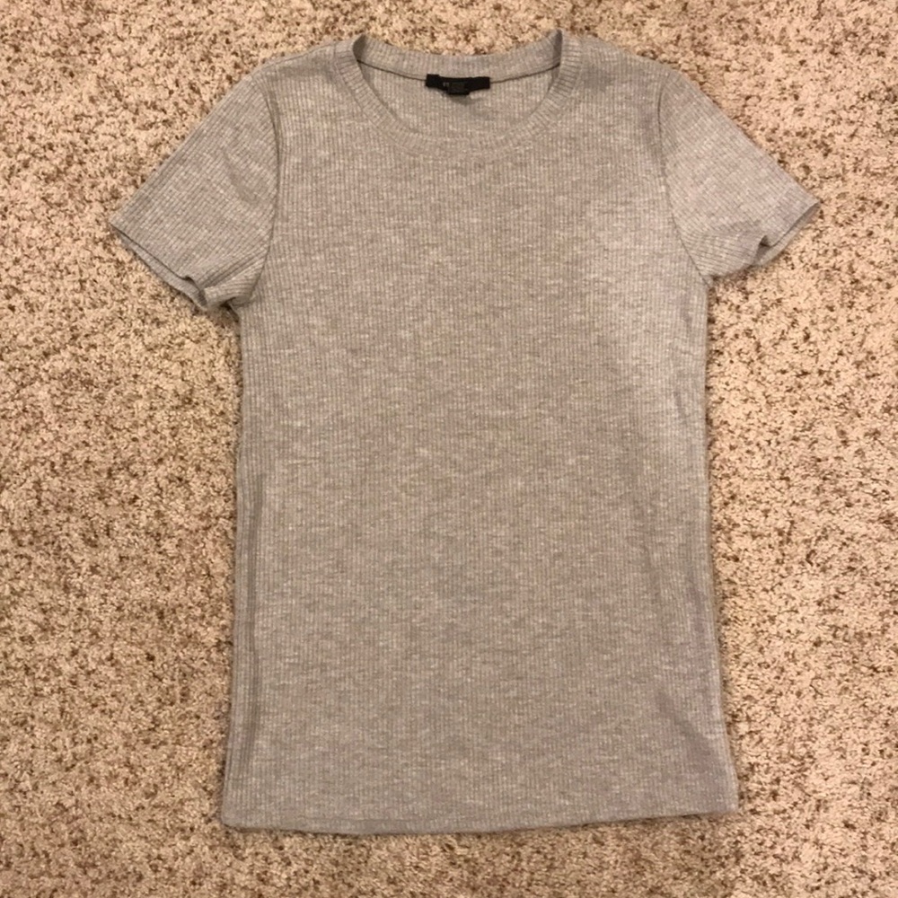 Gray ribbed forever 21 t-shirt